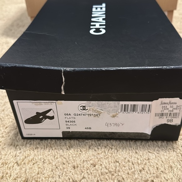Chanel black Mary Jane style pumps - AUTHENTIC -size 39 European / 8 1/2 US - Picture 7 of 16
